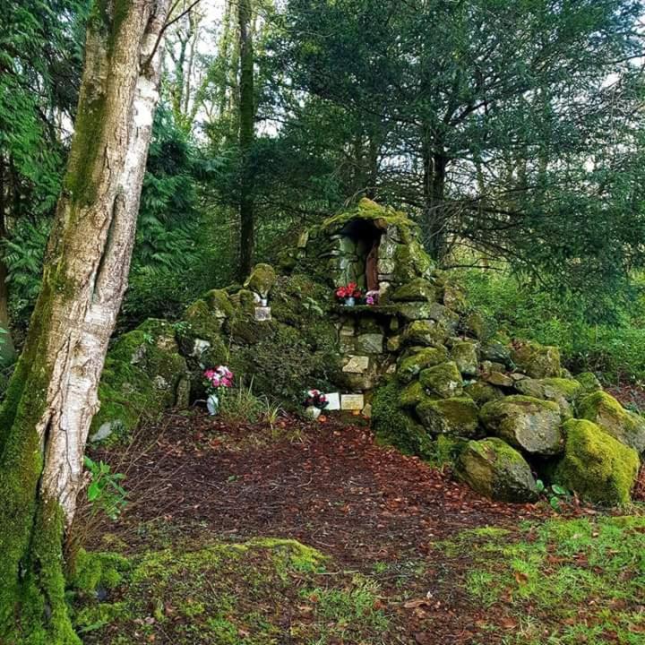 Retraite Rustique En Bordure De Foret A La Campagne Hotel Belle-Isle-en-Terre Екстериор снимка