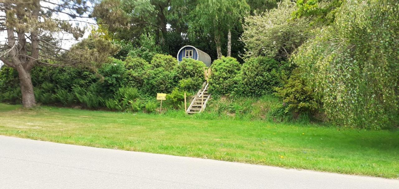 Retraite Rustique En Bordure De Foret A La Campagne Hotel Belle-Isle-en-Terre Екстериор снимка